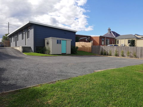 125 Milton - Holiday Cairns 11