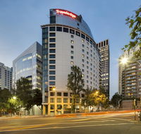 Travelodge Hotel Sydney - Holiday Cairns