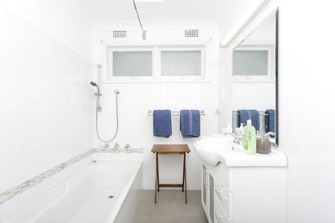 Beautiful Family Holiday House - Holiday Cairns 6