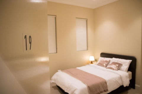 T&M HOUSE - Holiday Cairns 11