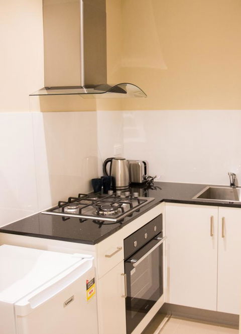 T&M HOUSE - Holiday Cairns 13