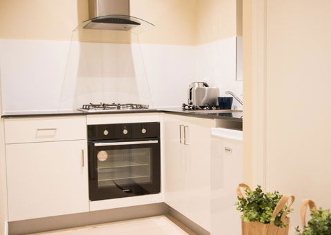 T&M HOUSE - Holiday Cairns 2