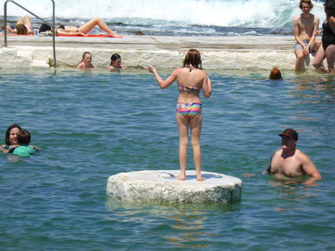 Arena Luxury Beachfront Apartment - Holiday Cairns 9