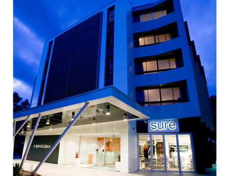 Hotel Urban St Leonards - Holiday Cairns 0