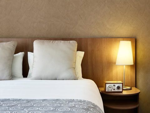 Hotel Urban St Leonards - Holiday Cairns 6