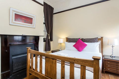 Sydney Harbour Bed And Breakfast - Holiday Cairns 20