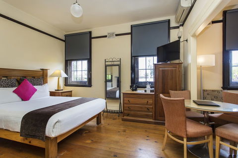 Sydney Harbour Bed And Breakfast - Holiday Cairns 42