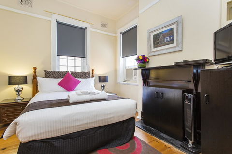 Sydney Harbour Bed And Breakfast - Holiday Cairns 15