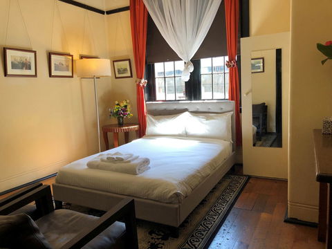 Sydney Harbour Bed And Breakfast - Holiday Cairns 33