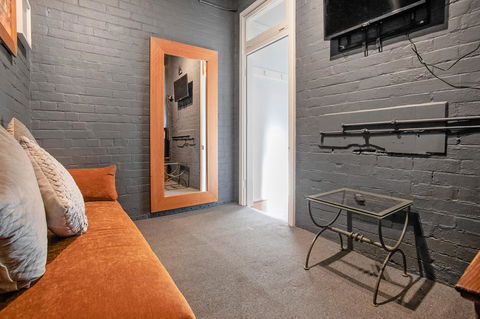 Sydney Harbour Bed And Breakfast - Holiday Cairns 5