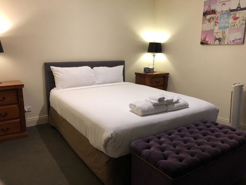 Sydney Harbour Bed And Breakfast - Holiday Cairns 28
