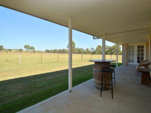 Madigan Wine Country Cottages - Holiday Cairns 40