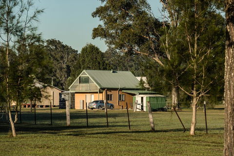 Madigan Wine Country Cottages - Holiday Cairns 29