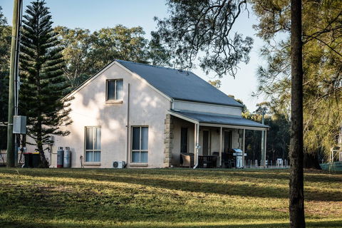 Madigan Wine Country Cottages - Holiday Cairns 38