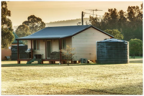 Madigan Wine Country Cottages - Holiday Cairns 33
