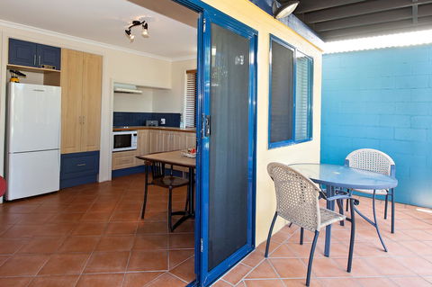 Coast Yamba - Adults Only - Holiday Cairns 29