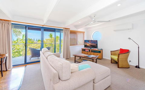 Coast Yamba - Adults Only - Holiday Cairns 21