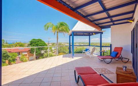 Coast Yamba - Adults Only - Holiday Cairns 15