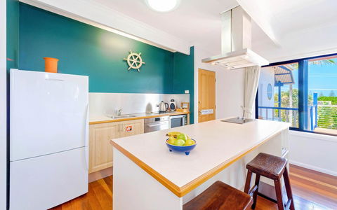 Coast Yamba - Adults Only - Holiday Cairns 12