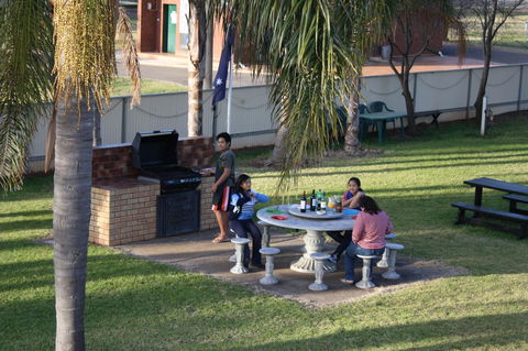 Temora Motel - Holiday Cairns 8