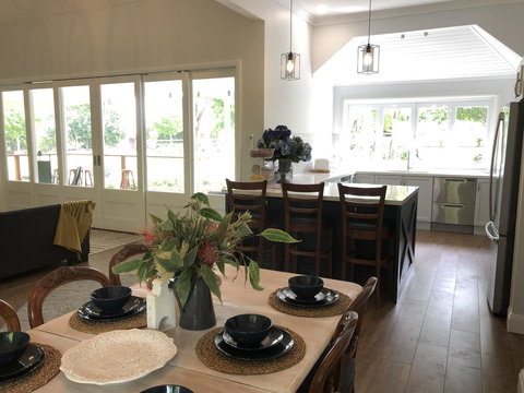 Chanticleer Gardens Barn Cottage With A Pool - Holiday Cairns 29