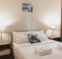 Manly Beach Escape Apartment - Holiday Cairns