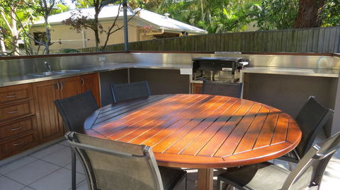 The Byron Beachcomber - Holiday Cairns 14