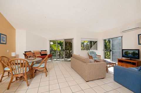 The Byron Beachcomber - Holiday Cairns 37