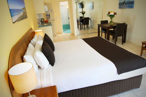 The Byron Beachcomber - Holiday Cairns 33