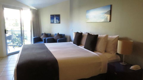 The Byron Beachcomber - Holiday Cairns 5