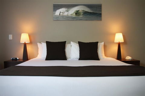 The Byron Beachcomber - Holiday Cairns 10