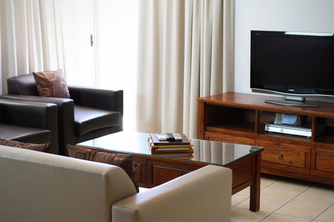 The Byron Beachcomber - Holiday Cairns 30