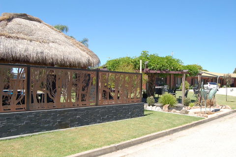 Federation Motel Resort - Corowa - Holiday Cairns 7