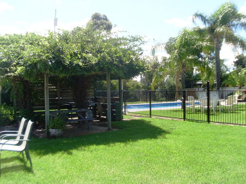 Federation Motel Resort - Corowa - Holiday Cairns 42