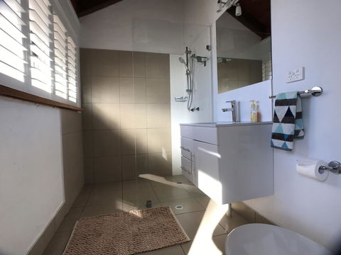 Treetops Everglades Villa - Holiday Cairns 21