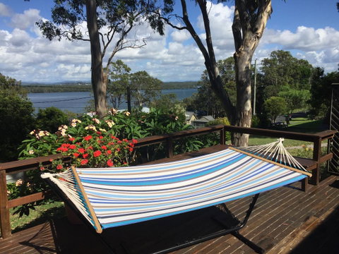 Lakeview Cottage - Holiday Cairns 0