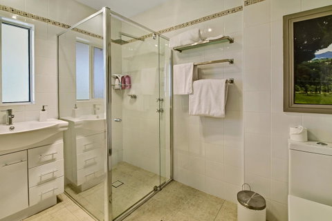 Bundanoon Lodge - Holiday Cairns 40