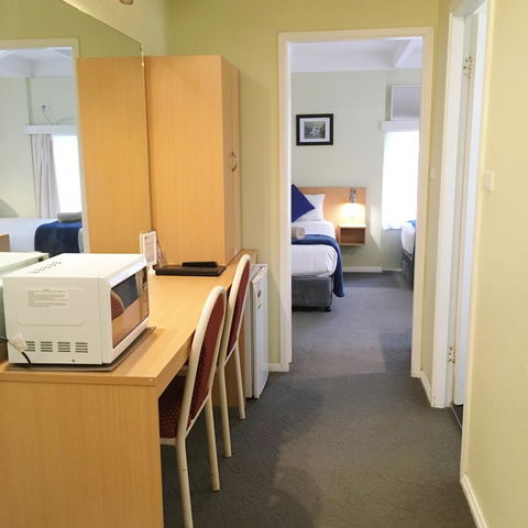 Sky Rider Motor Inn - Holiday Cairns 36