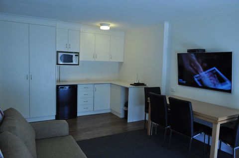Albury Burvale Motor Inn - Holiday Cairns 18