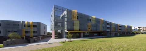 Western Sydney University Village - Penrith - Holiday Cairns 7