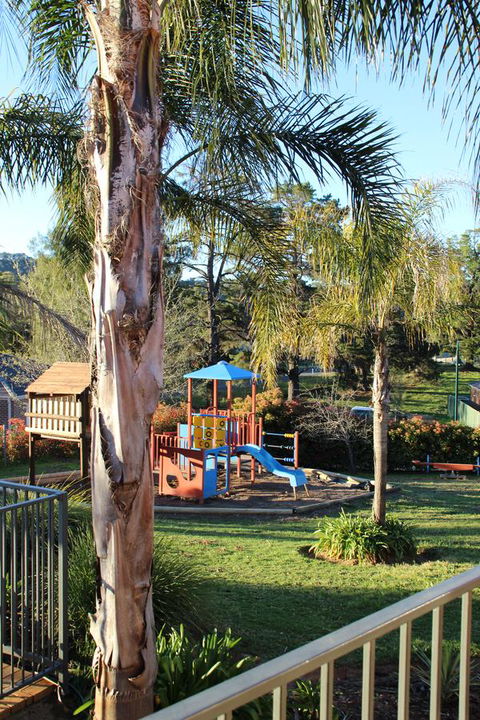 Hume Country Motor Inn - Holiday Cairns 12