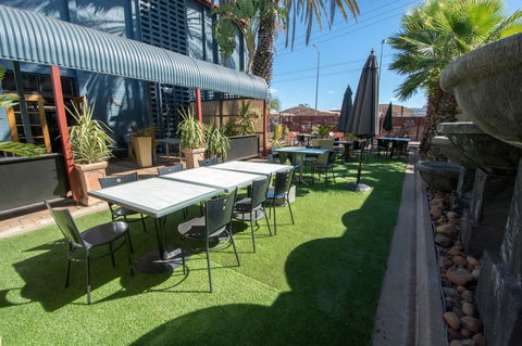 Elkira Court Motel - Holiday Cairns 7