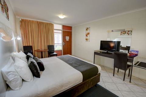 Elkira Court Motel - Holiday Cairns 14