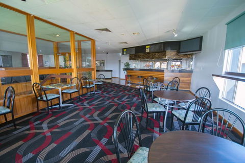 Elkira Court Motel - Holiday Cairns 19