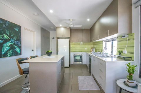 ZEN QUEST - The NOMADS PAD Near Nightcliff Markets & Sunset Foreshore - Holiday Cairns 26
