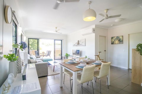 ZEN QUEST - The NOMADS PAD Near Nightcliff Markets & Sunset Foreshore - Holiday Cairns 14