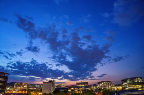 Highgate Executive Apartment City Walk Canberra - Holiday Cairns 2