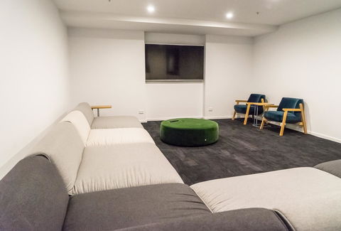 Highgate Executive Apartment City Walk Canberra - Holiday Cairns 32