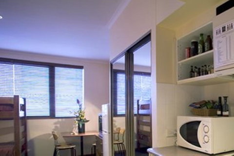Madison Capital Executive Apartments - Holiday Cairns 3