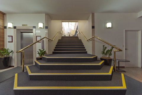 Madison Capital Executive Apartments - Holiday Cairns 9